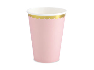 La di dah London pastel party, pale pink cups with gold rim. Perfect party cup for a birthday party celebration.