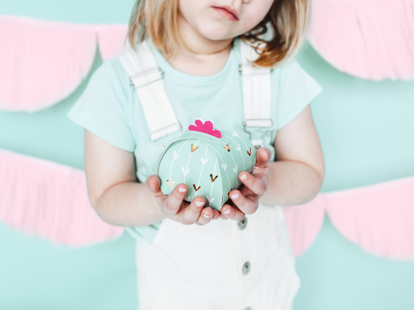 mint, gold and hot pink treat bag for girls and boys birthday or baby shower celebration.